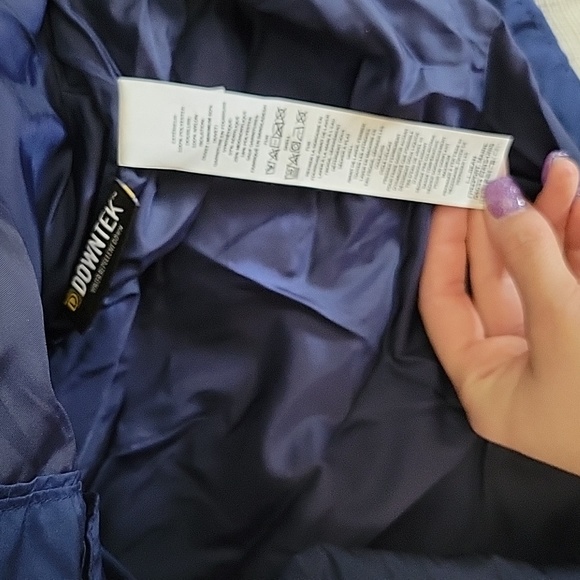 L.L. Bean Navy Blue Fuzzy Lined Winter Puffer Coat - Picture 5 of 7